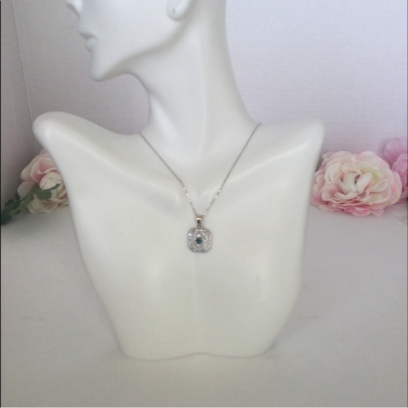 14k BLUE/WHITE DIAMOND PENDENT W/ 14k CHAIN - Picture 5 of 6